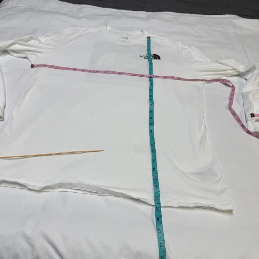 The North Face Men’s XL‎ White Long Sleeve Back Logo Graphic Tee Shirt EUC